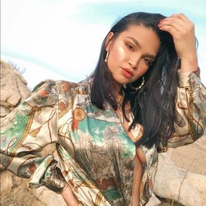 ✨  Vintage print blouse ✨